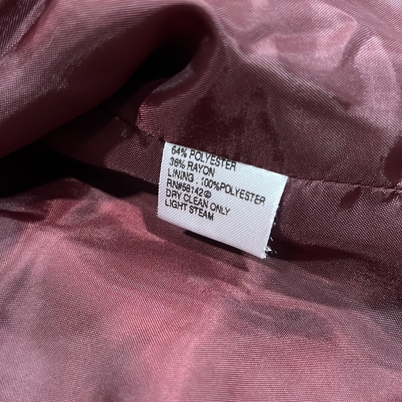 London times Jackie Onassis style, two piece suit with vintage flare - Picture 5 of 9